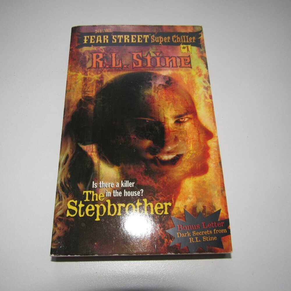 R.L. Stine Fear Street Super Chiller The Stepbrother Vintage Paperback Horror 19